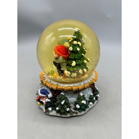Christmas Musical Snow Globe With Penguins & Christmas Tree Scene READ - Picture 4 of 10